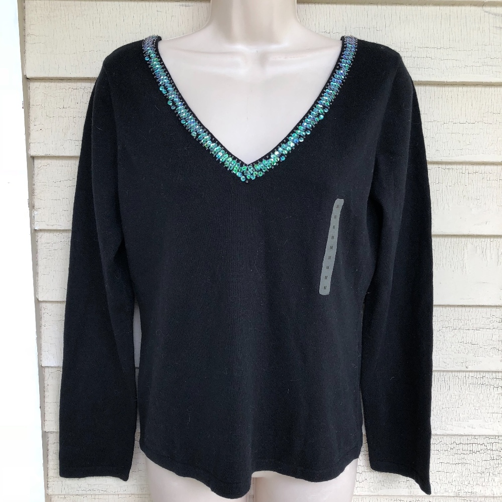 GAP black V-neck sequin trim sweater/NWT